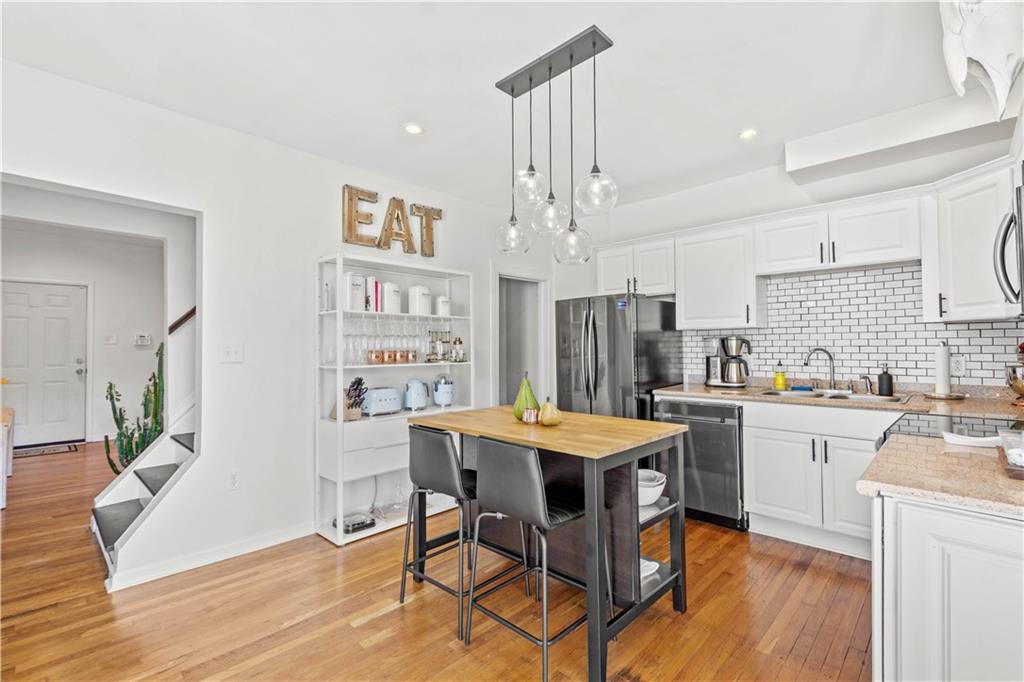 250 Edith Street Pittsburgh, PA 15211 - Photo 6 of 25 Gallery Image 6
