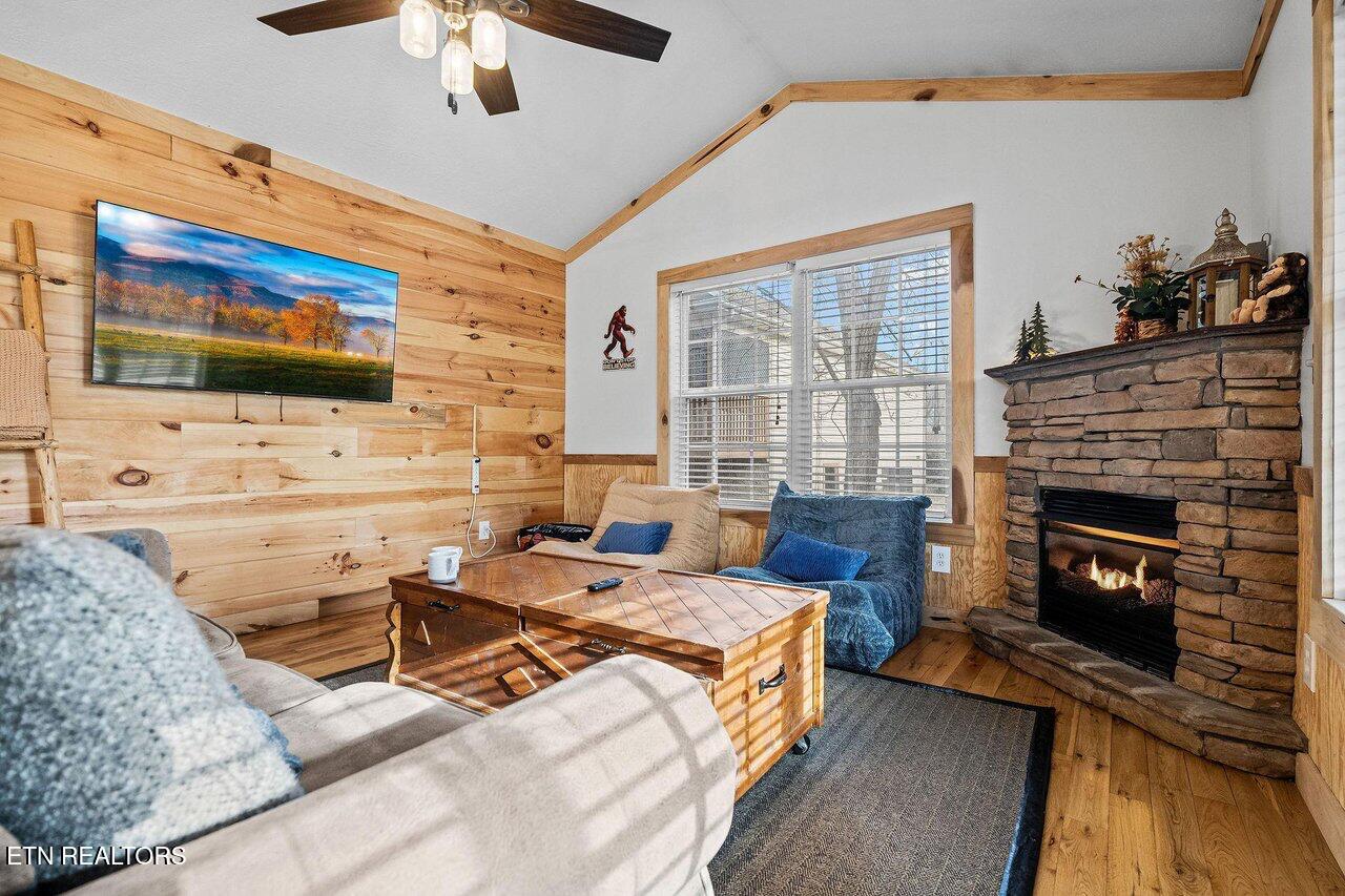 644 Lloyd Huskey Road Pigeon Forge, TN 37863 - Photo 12 of 26 IMG_0868