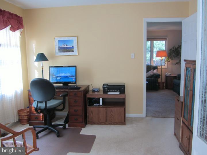 3 Pomona Court Cinnaminson, NJ 08077 - Photo 4 of 24 Office / Study
