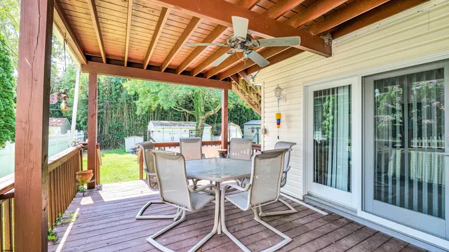 a view of a back yard of the house