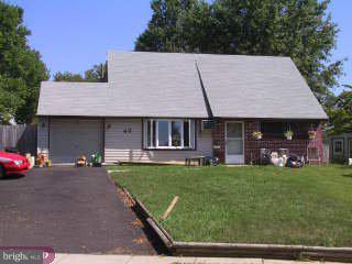 43 Quest Road Levittown, PA 19057 - Photo 1 of 4 Gallery Image 1