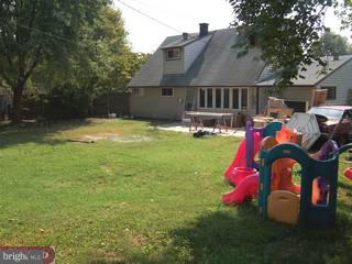 43 Quest Road Levittown, PA 19057 - Photo 2 of 4 Gallery Image 2
