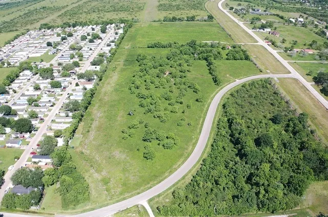 $1,900,000 | 2849 Shanks Road, Angleton, TX 77515