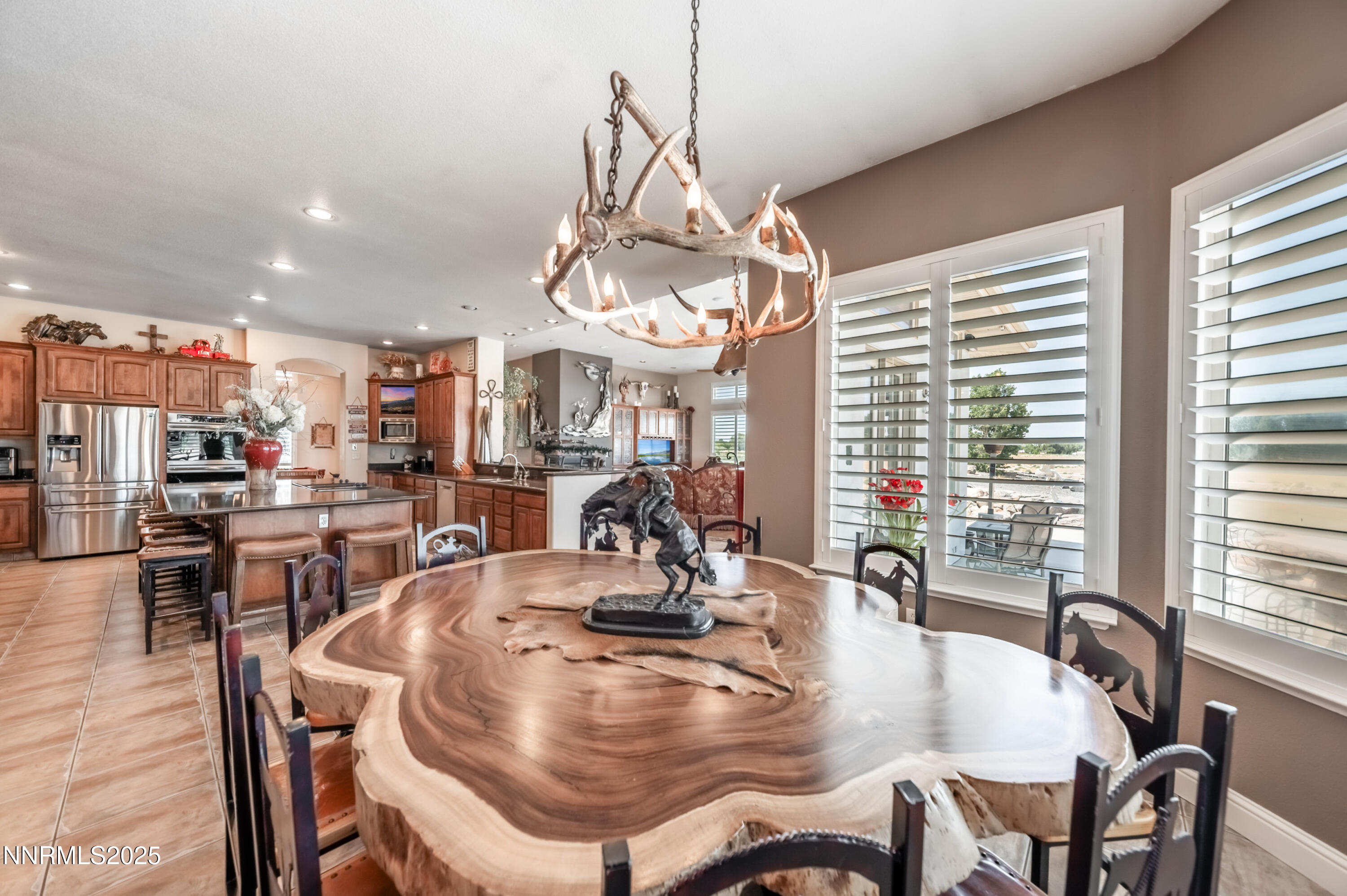 4433 Casey Road Fallon, NV 89406 - Photo 24 of 71 a view of a dining room with furniture window and outside view