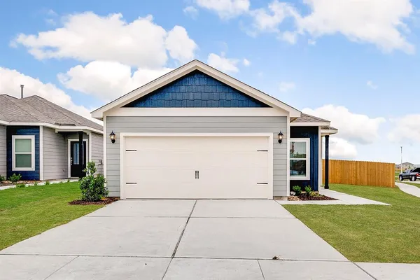 $286,900 | 8405 White Wolf Trail, Ponder, TX 76259