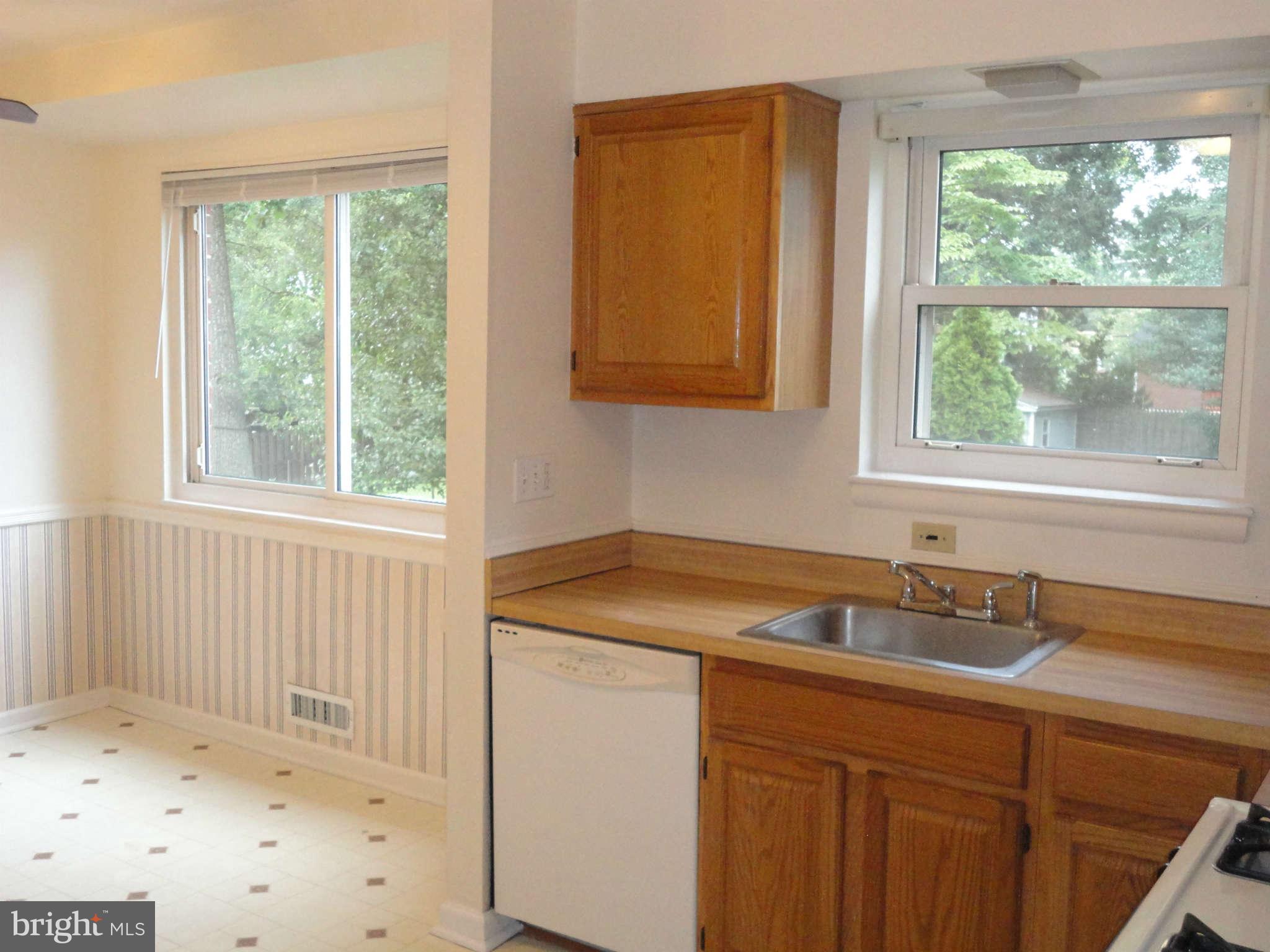 12717 Feldon Street Silver Spring, MD 20906 - Photo 4 of 30 Kitchen