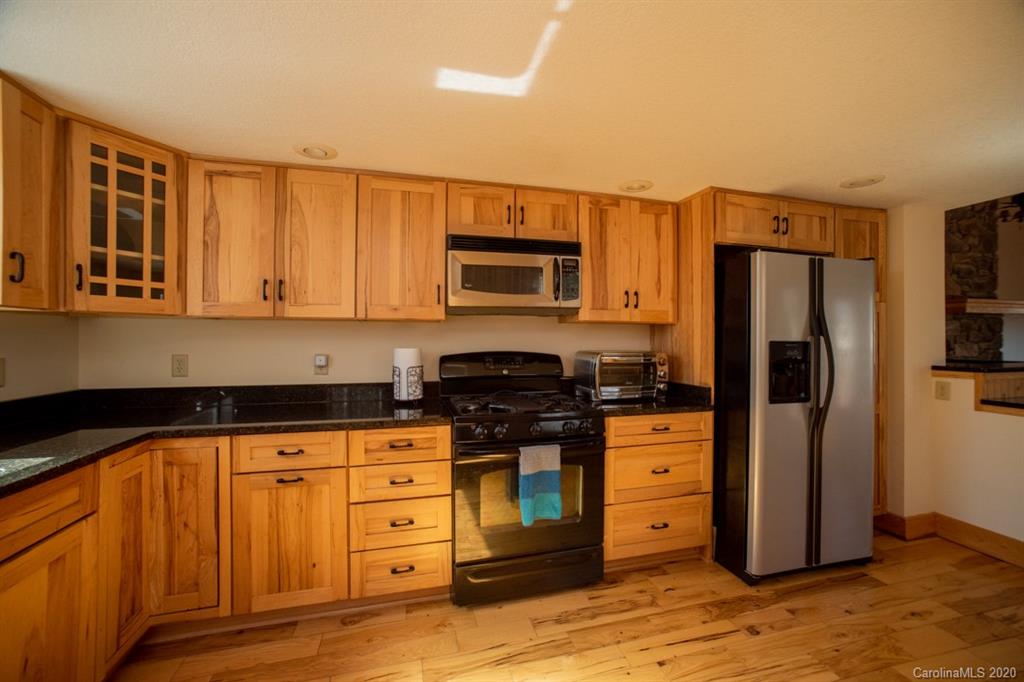 219 Echo Mountain View Road Fairview, NC 28730 - Photo 10 of 48 Gallery Image 10