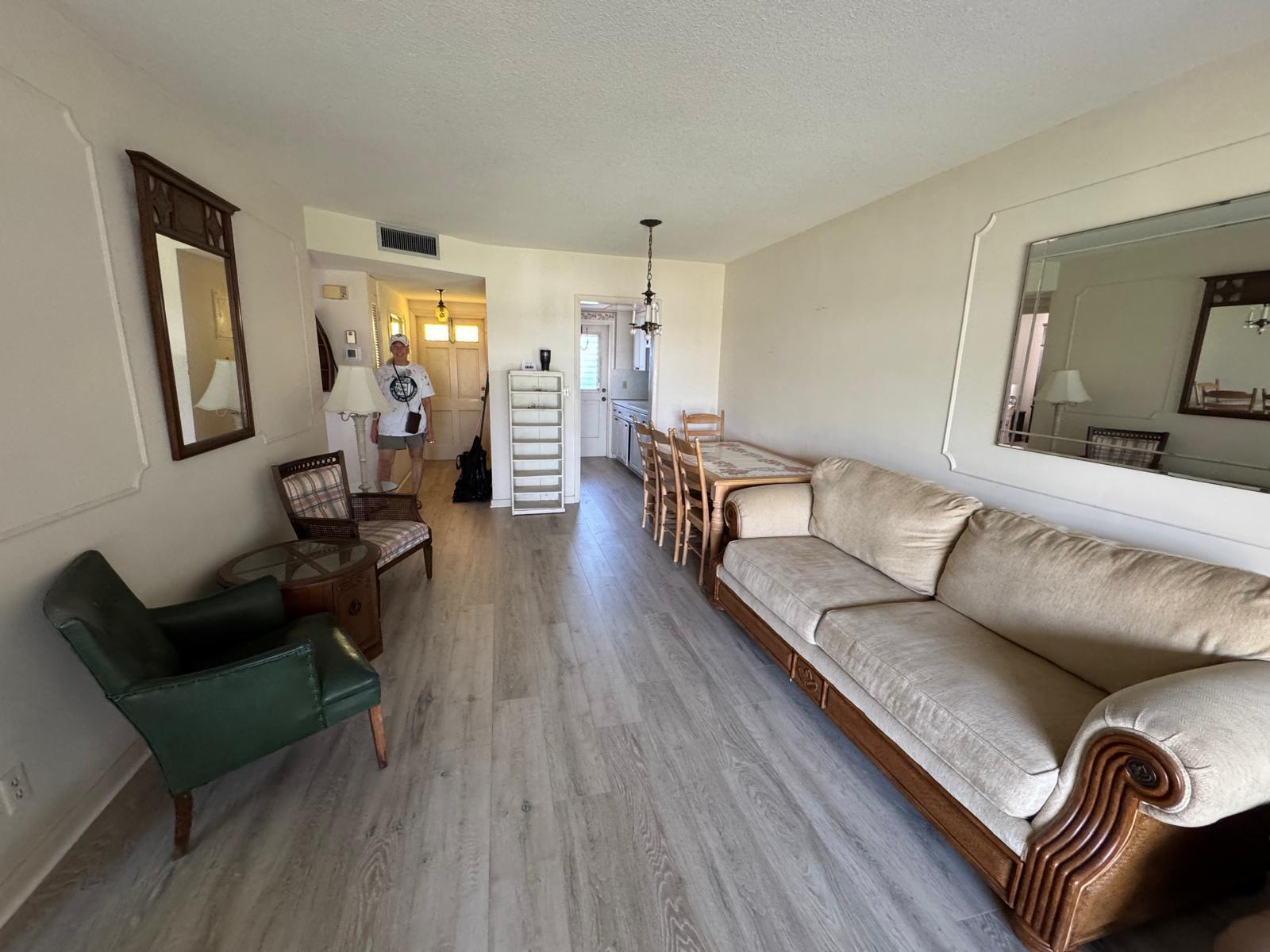 300 Northeast 20th Street, Unit 4090 Boca Raton, FL 33431 - Photo 5 of 14 IMG-20251118-WA0003