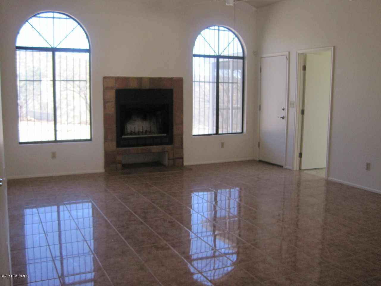 131 Calle Tiburon Rio Rico, AZ 85648 - Photo 3 of 12 Gallery Image 3