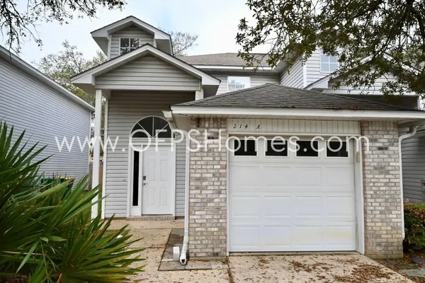 $1,850 | 214 Tooke Street, Unit A, Fort Walton Beach, FL 32547