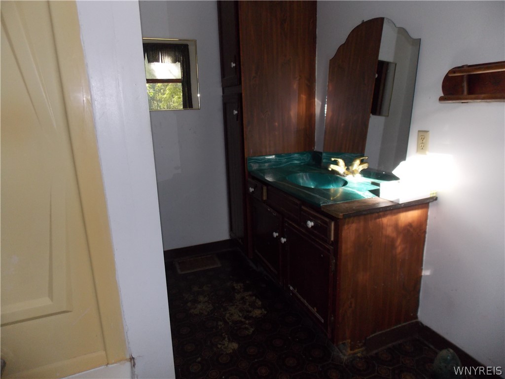 8976 Sesh Road Clarence, NY 14032 - Photo 27 of 39