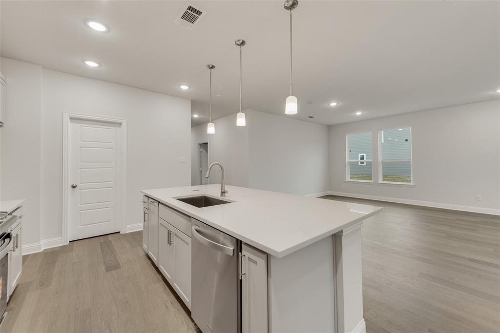 640 Marcus Lane Crowley, TX 76036 - Photo 9 of 33