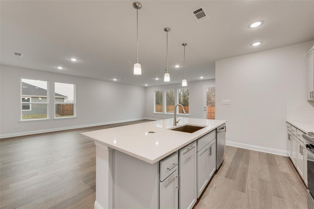 640 Marcus Lane Crowley, TX 76036 - Photo 10 of 33