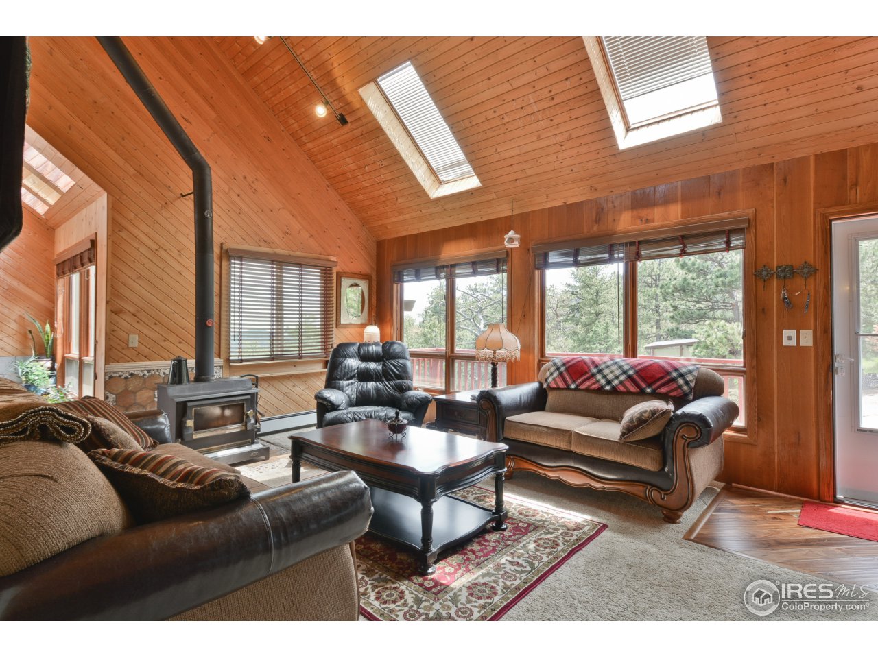 199 Elk Road Lyons, CO 80540 - Photo 4 of 29 Gallery Image 4