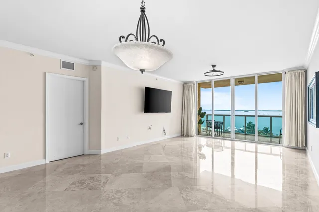 $635,000 | 2650 Lake Shore Drive, Unit 703, Riviera Beach, FL 33404