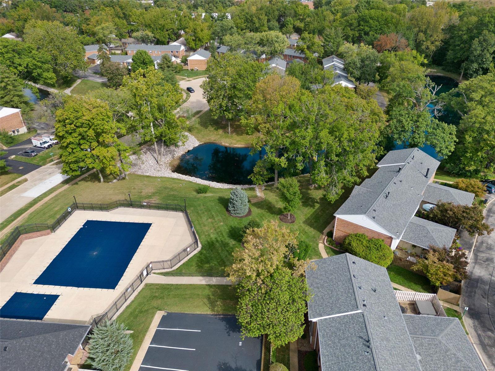 821 Amolac Drive St. Louis, MO 63141 - Photo 34 of 40