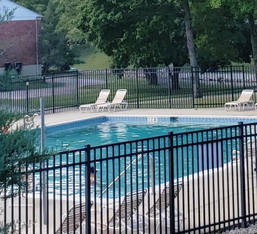 821 Amolac Drive St. Louis, MO 63141 - Photo 38 of 40