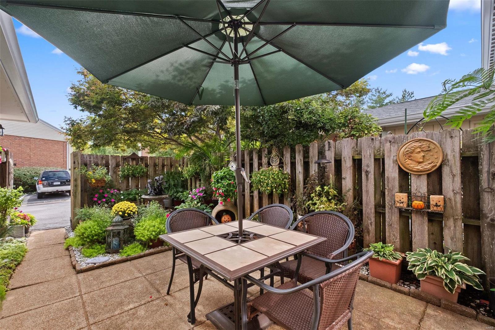 821 Amolac Drive St. Louis, MO 63141 - Photo 4 of 40