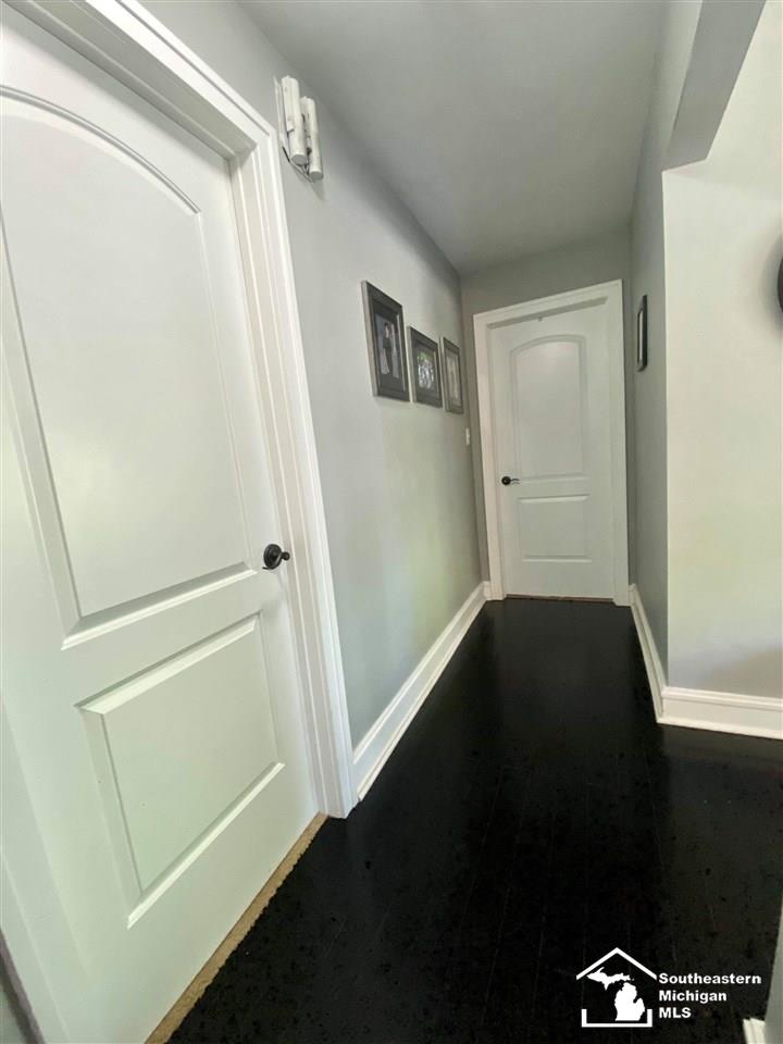 1843 Goddard Road Wyandotte, MI 48192 - Photo 47 of 67 50013869-47.JPG