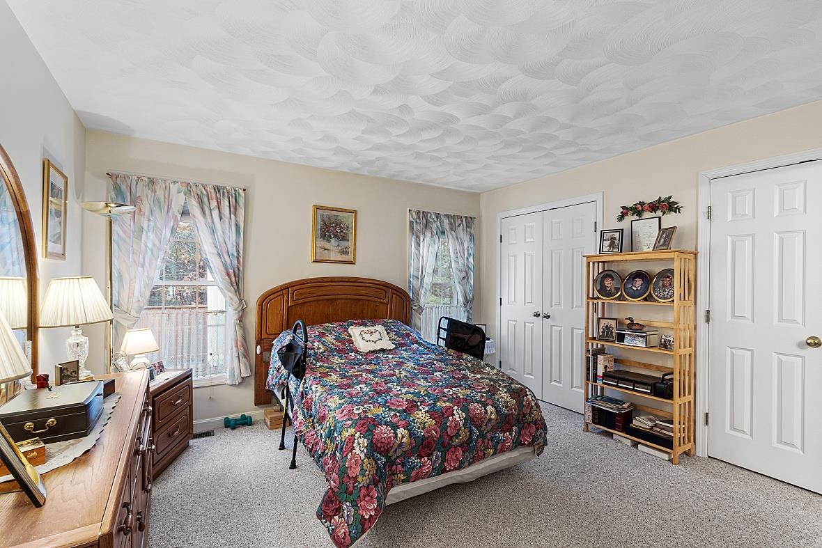 48 Hadleigh Road Windham, NH 03087 - Photo 11 of 39