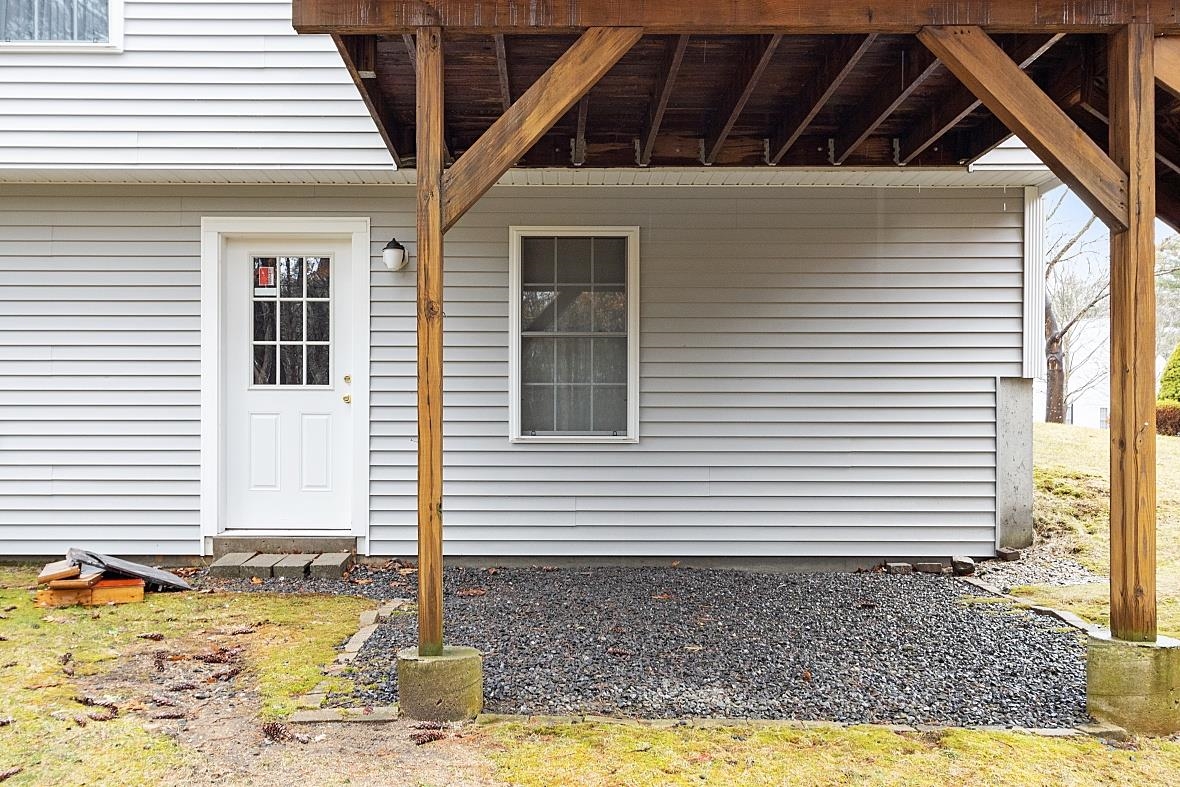 48 Hadleigh Road Windham, NH 03087 - Photo 30 of 39