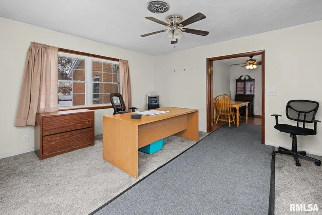 $190,000 | 2701 47th Street, Moline, IL 61265