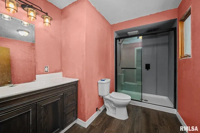 $190,000 | 2701 47th Street, Moline, IL 61265