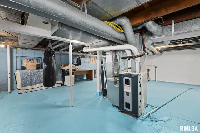 $190,000 | 2701 47th Street, Moline, IL 61265