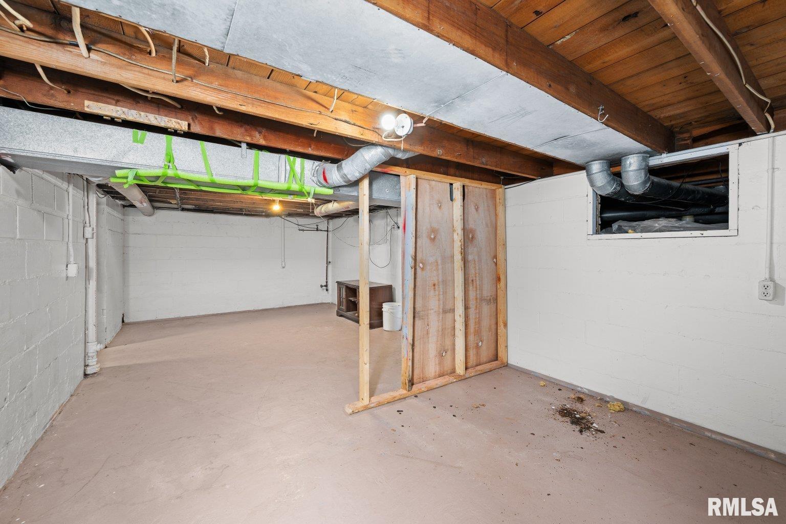 2701 47th Street Moline, IL 61265 - Photo 33 of 41