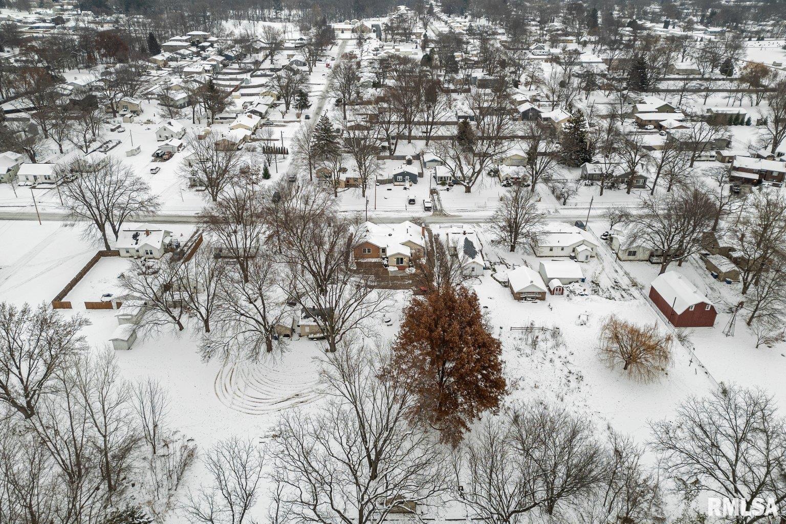 2701 47th Street Moline, IL 61265 - Photo 39 of 41