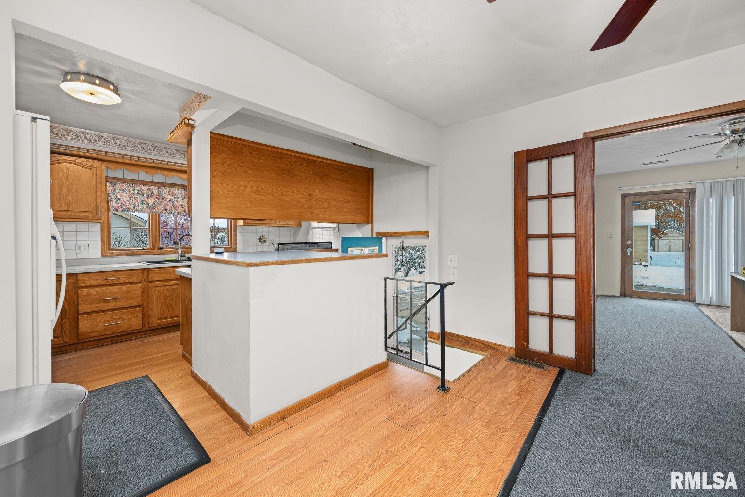 2701 47th Street Moline, IL 61265 - Photo 9 of 41