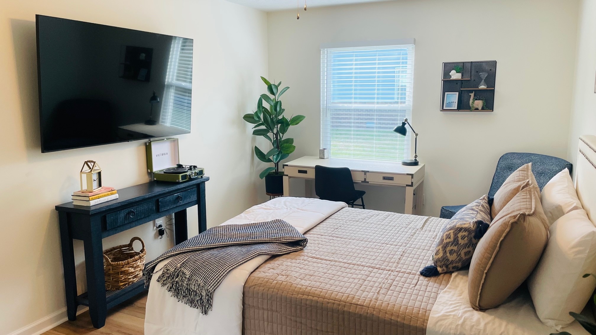 7526 Roundtree Avenue Murfreesboro, TN 37129 - Photo 25 of 67 a bedroom with a bed and a flat screen tv
