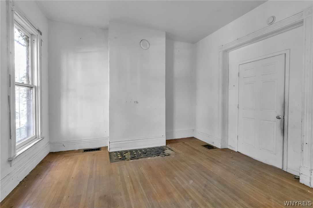 162 Normal Avenue Buffalo, NY 14213 - Photo 8 of 40