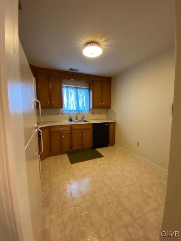 916 Cold Spring Road, Unit 12 Allentown, PA 18103 - Photo 14 of 24 Gallery Image 14
