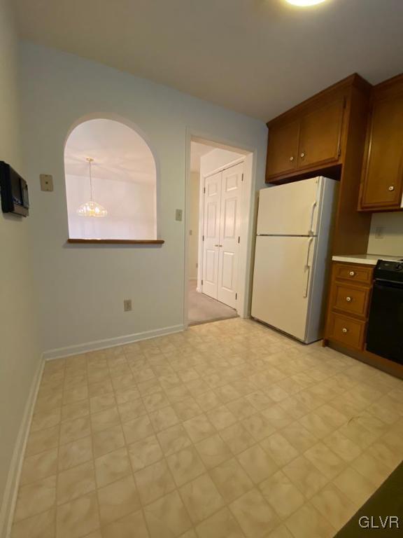 916 Cold Spring Road, Unit 12 Allentown, PA 18103 - Photo 15 of 24 eat-in area