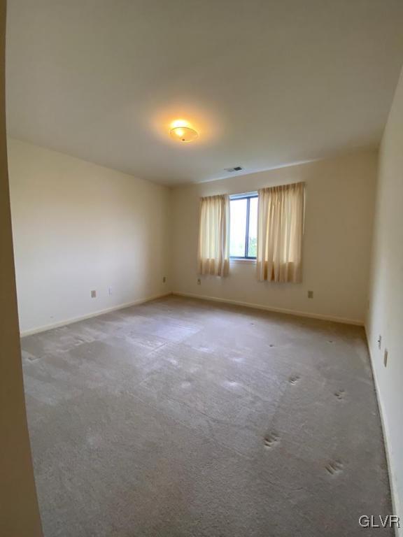 916 Cold Spring Road, Unit 12 Allentown, PA 18103 - Photo 18 of 24 2nd bedroom