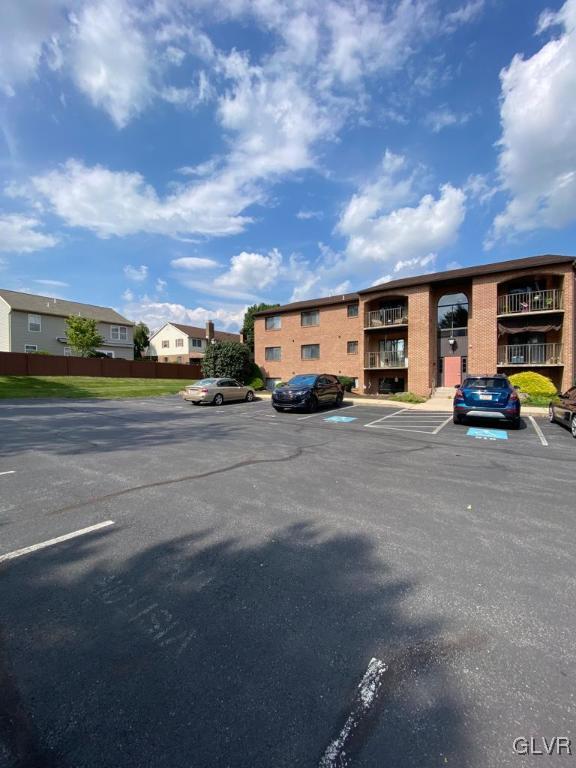 916 Cold Spring Road, Unit 12 Allentown, PA 18103 - Photo 2 of 24 Large parking lot