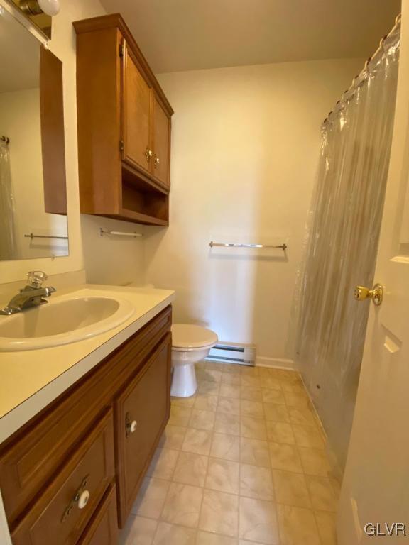 916 Cold Spring Road, Unit 12 Allentown, PA 18103 - Photo 22 of 24 Master Bathroom