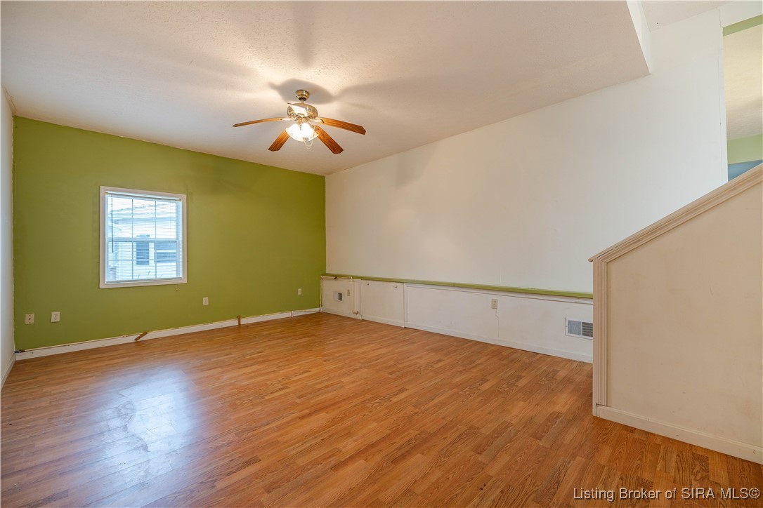 481 Ridley Street Corydon, IN 47112 - Photo 13 of 18 Family room/den