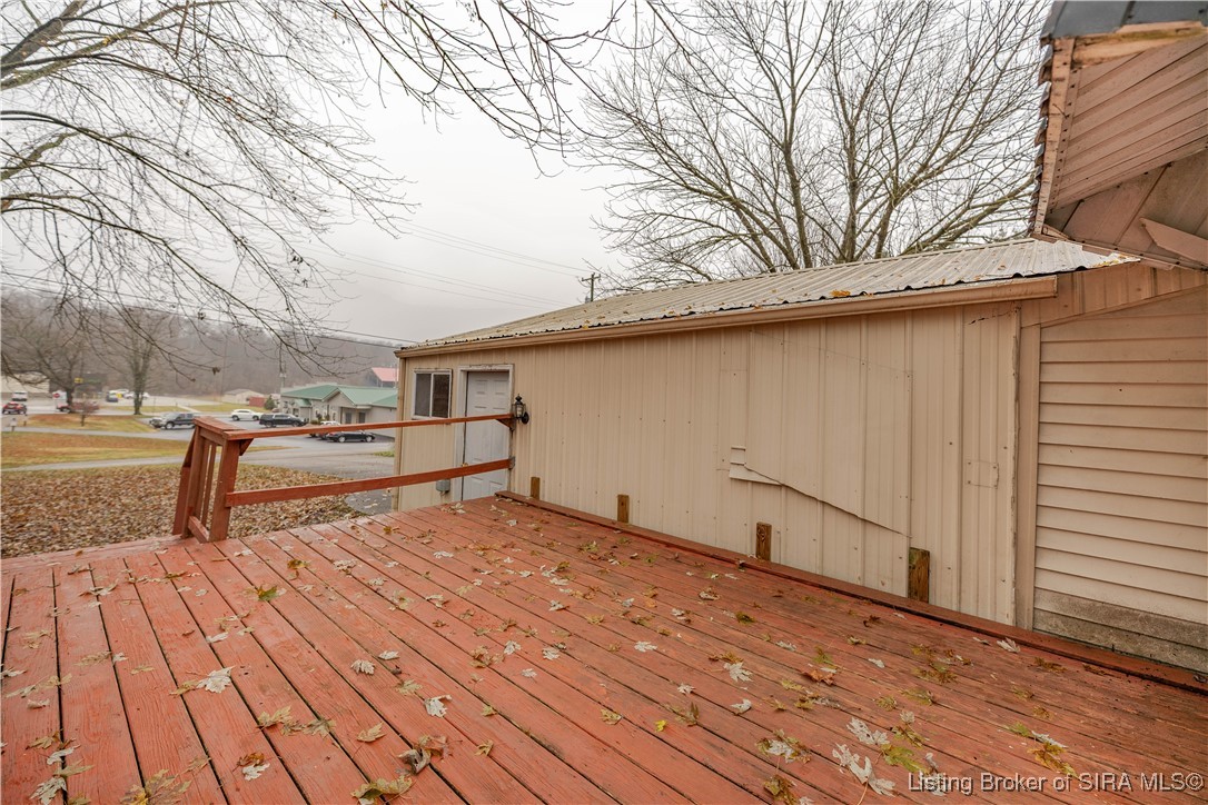 481 Ridley Street Corydon, IN 47112 - Photo 15 of 18 Deck