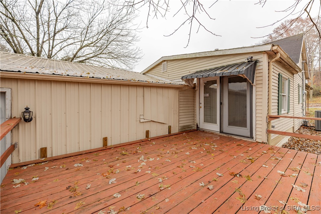 481 Ridley Street Corydon, IN 47112 - Photo 16 of 18 Deck
