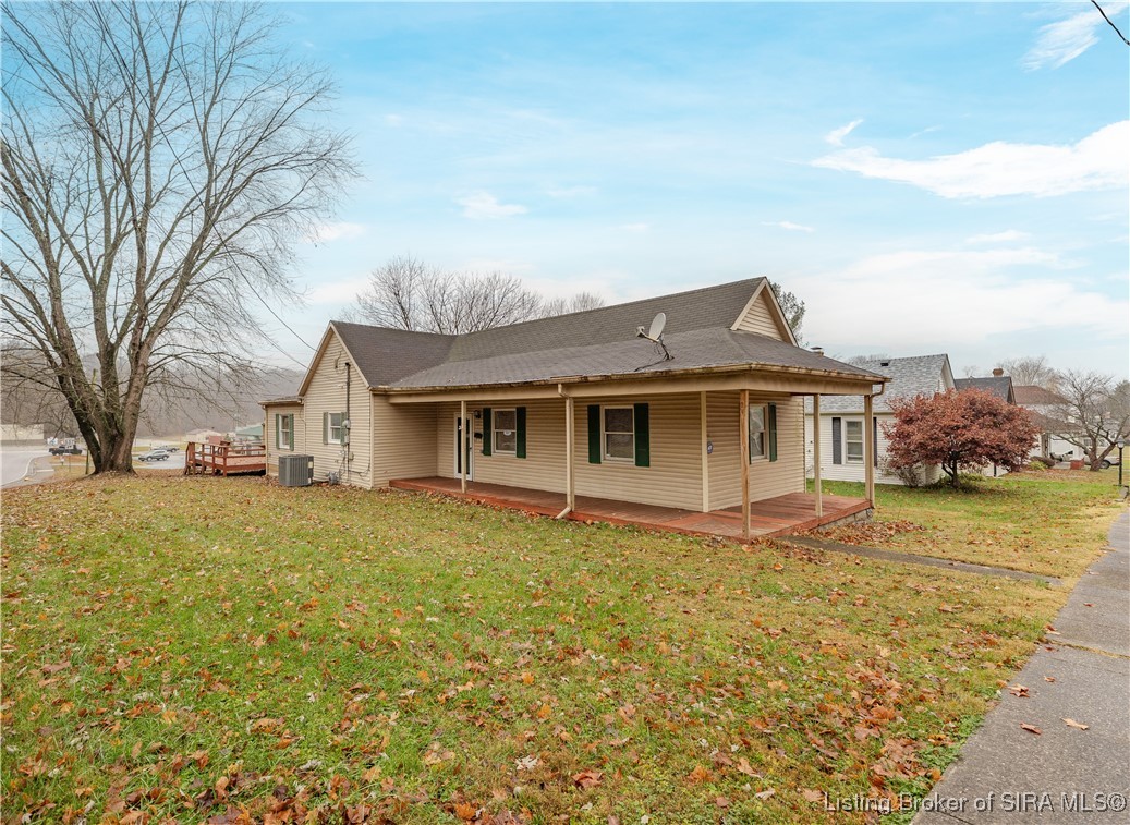 481 Ridley Street Corydon, IN 47112 - Photo 2 of 18 Corner lot!
