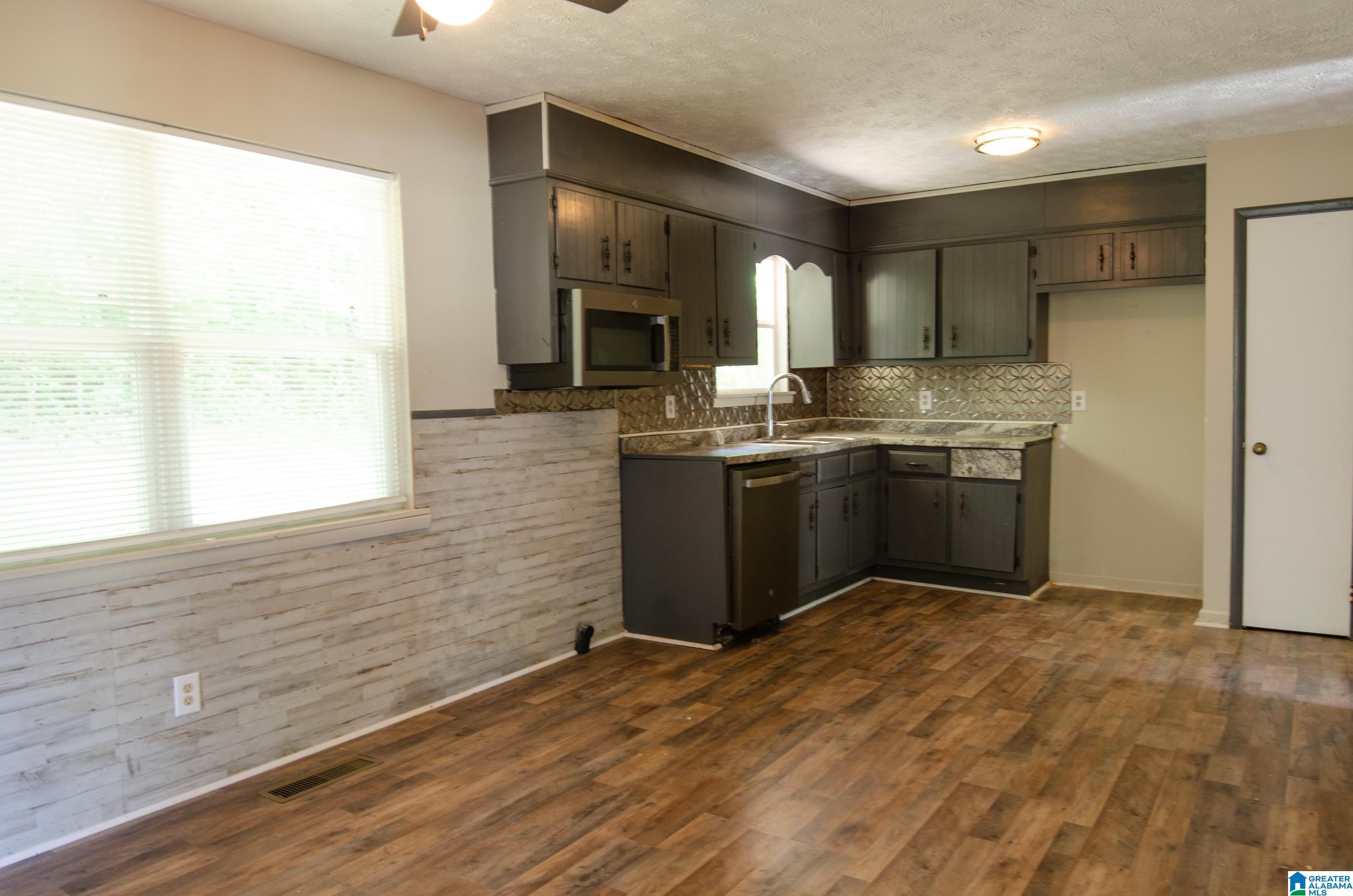 705 Beck Road Oxford, AL 36203 - Photo 6 of 18 Gallery Image 6