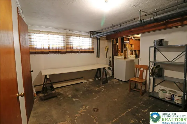 $279,900 | 251 10th Avenue, Bethlehem, PA 18018