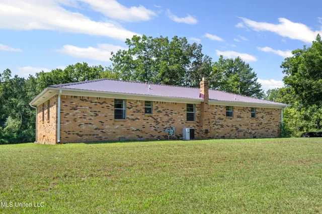 $210,000 | 455 Hill Street, Holly Springs, MS 38635