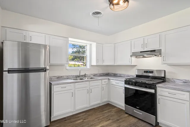 $210,000 | 455 Hill Street, Holly Springs, MS 38635