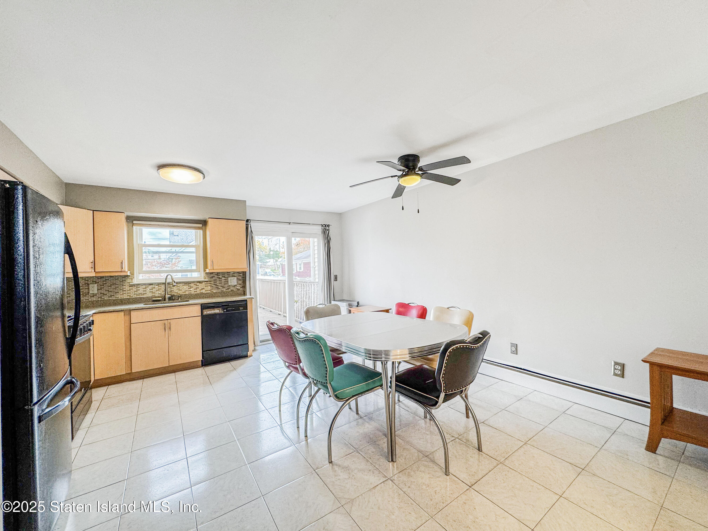 225 Wellbrook Avenue Staten Island, NY 10314 - Photo 14 of 40 Photo Oct 28 2025, 12 04 53 PM