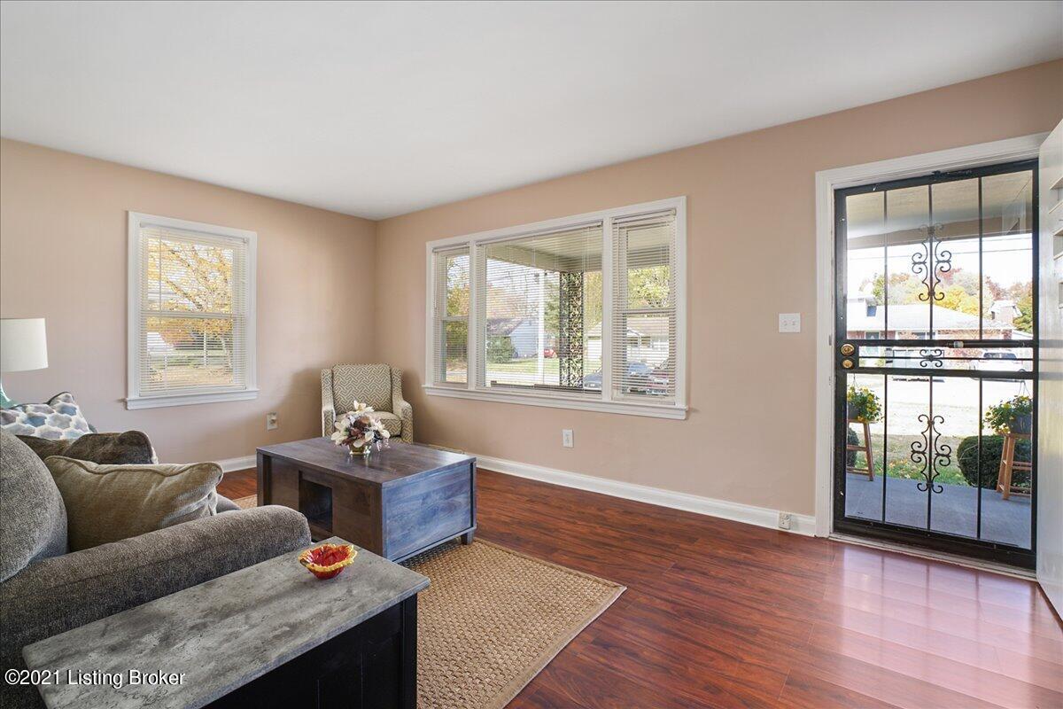 5284 Julia Road Louisville, KY 40258 - Photo 15 of 38 15-5284-15