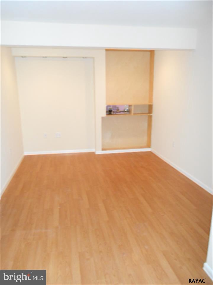 1827 Pin Oak Drive Spring Grove, PA 17362 - Photo 13 of 15 Gallery Image 13