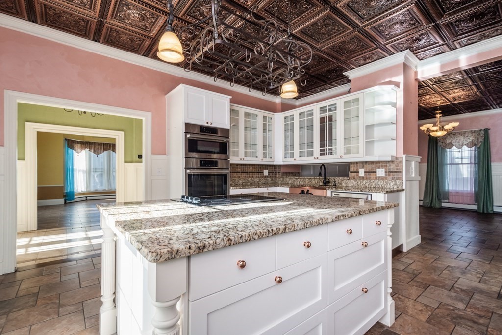 149 Water Street Clinton, MA 01510 - Photo 3 of 39 Gallery Image 3